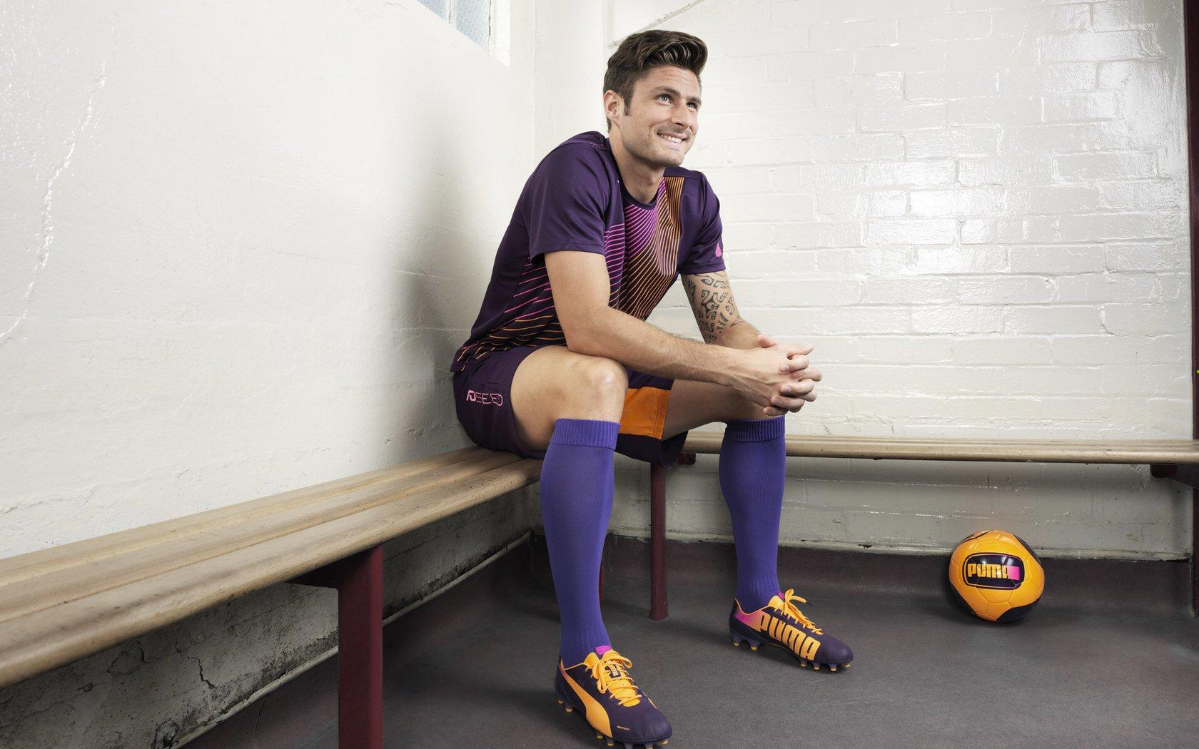 库里狂砍50分率勇士逆转取胜，再创历史纪录