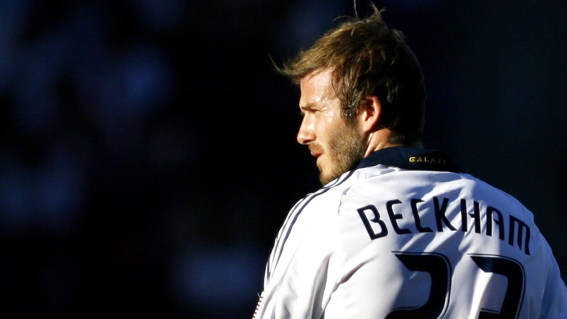 NBA季后赛激战正酣 东西部豪强上演巅峰对决