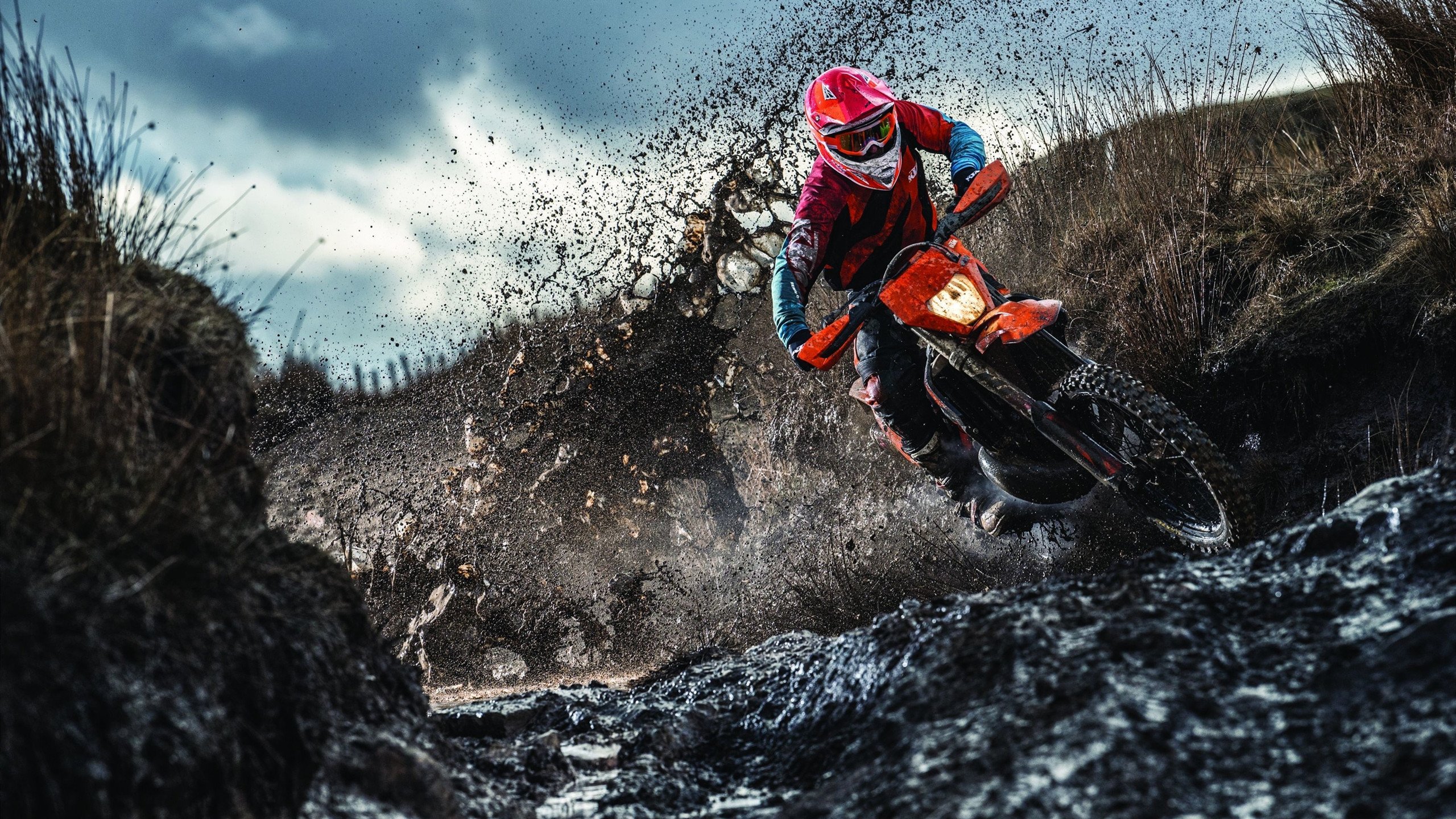 天才新星上演完美帽子戏法，助球队逆转夺冠